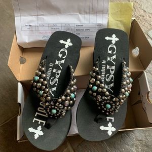 Gypsy Womens bedazzled beaded dress sandals size 6. Brand new in box